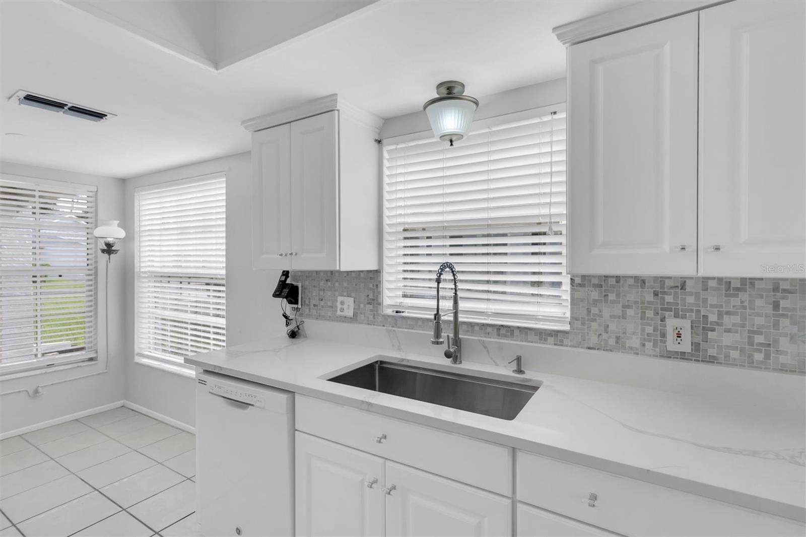 9528 BUNKER HILL CT