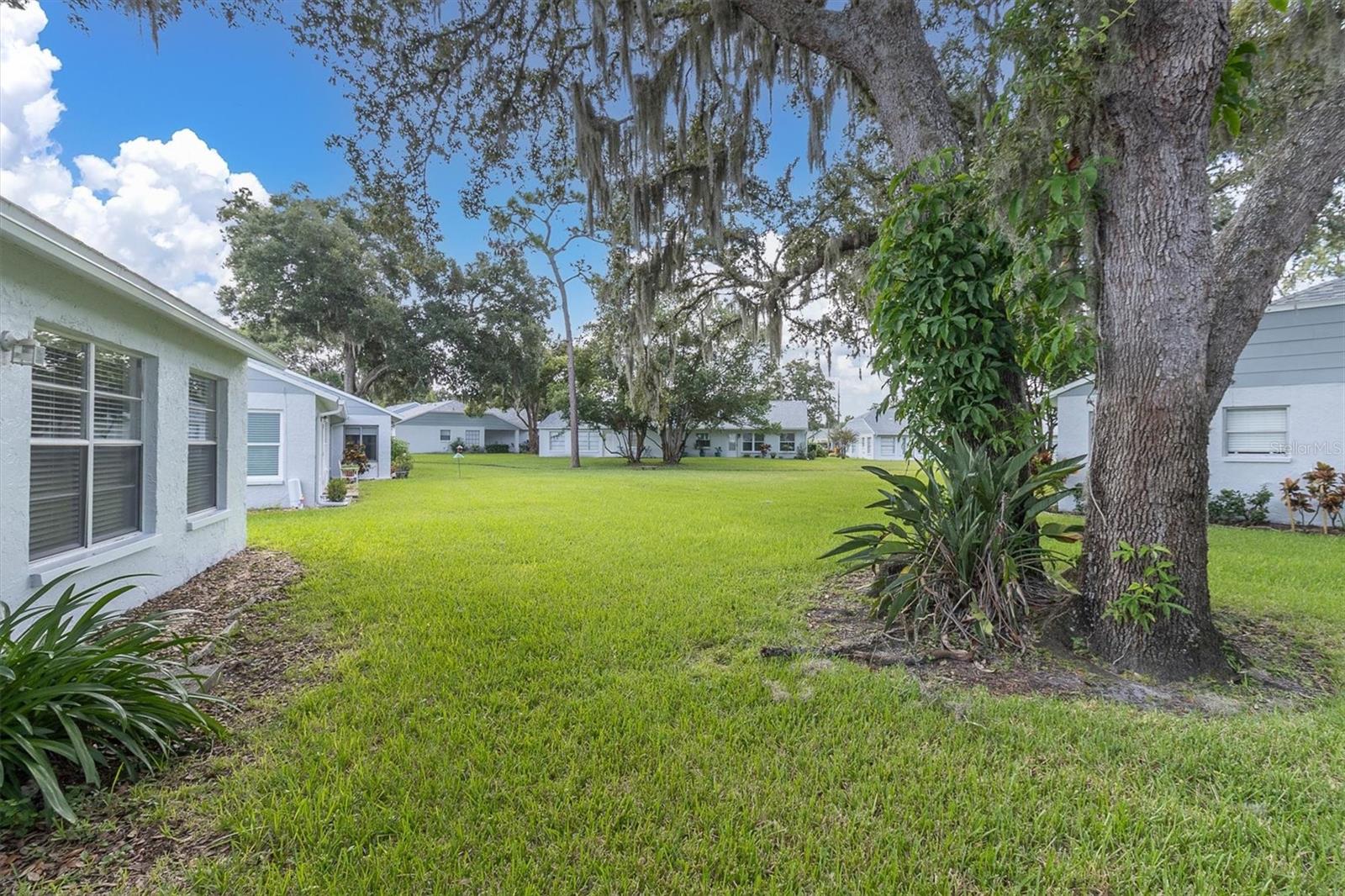 9528 BUNKER HILL CT