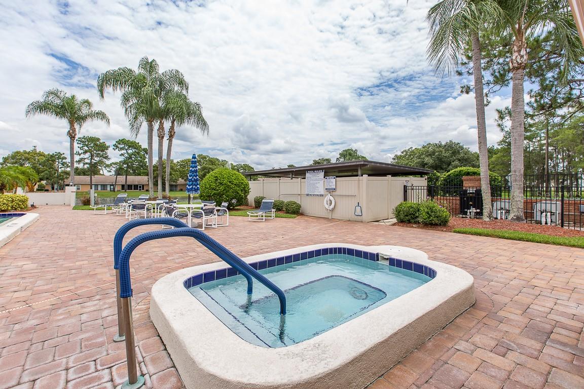 9528 BUNKER HILL CT
