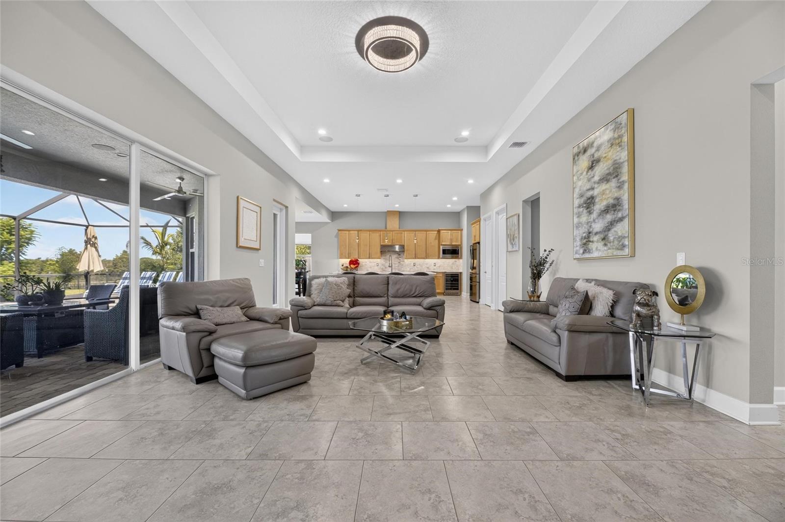 5218 LAKE VENICE DR