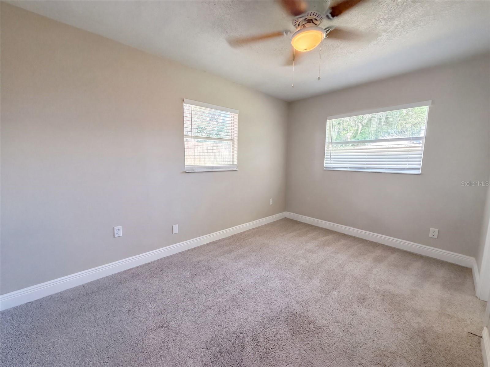 121 INWOOD CIR