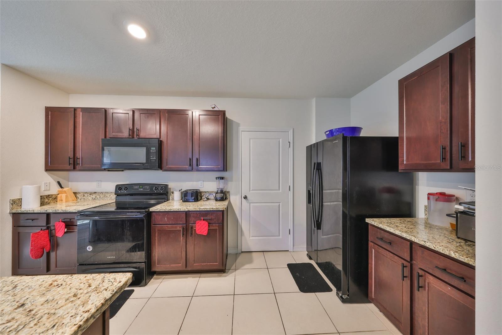 10967 CARLTON FIELDS DR