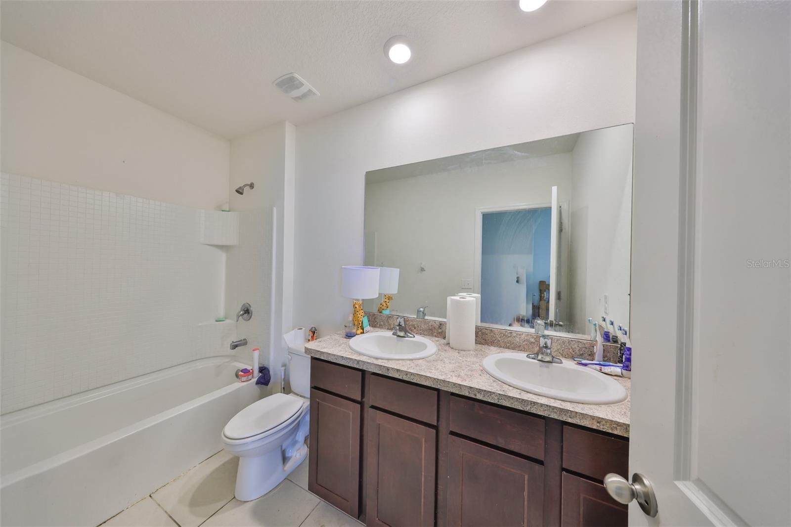 10967 CARLTON FIELDS DR