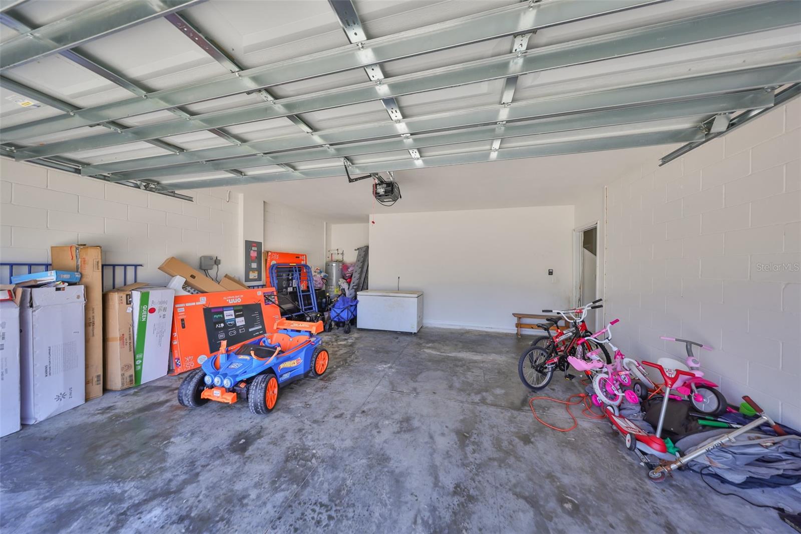 10967 CARLTON FIELDS DR