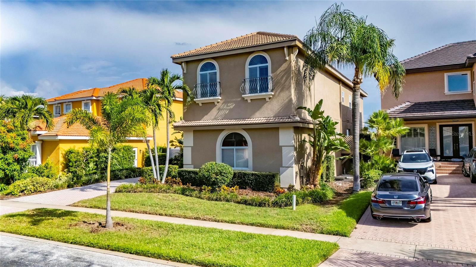 1231 ACAPPELLA LN
