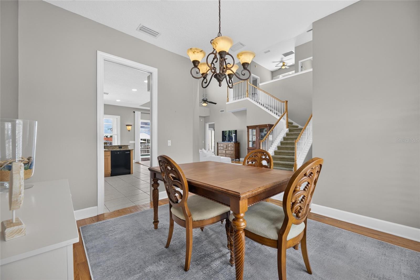 1231 ACAPPELLA LN