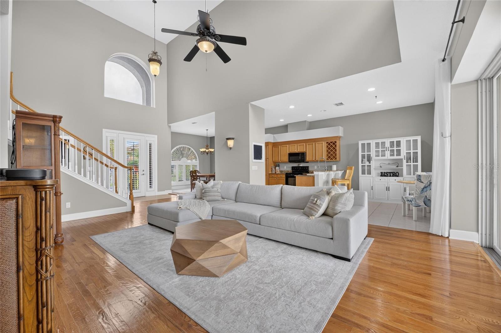 1231 ACAPPELLA LN