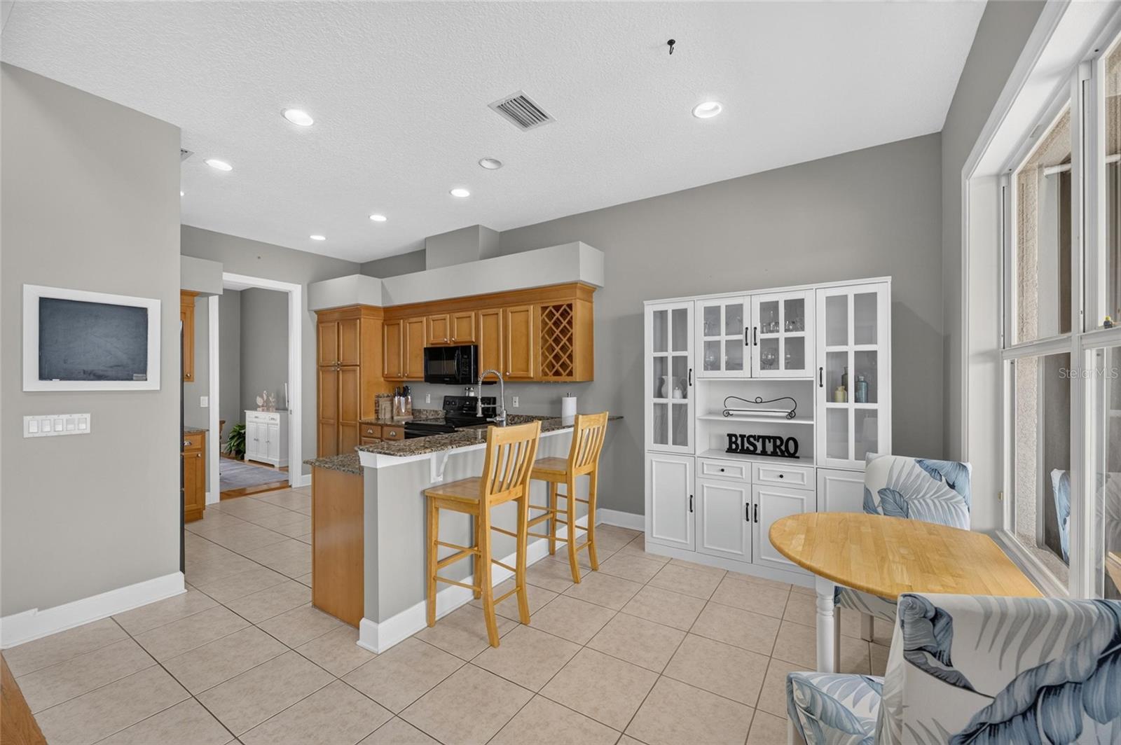 1231 ACAPPELLA LN