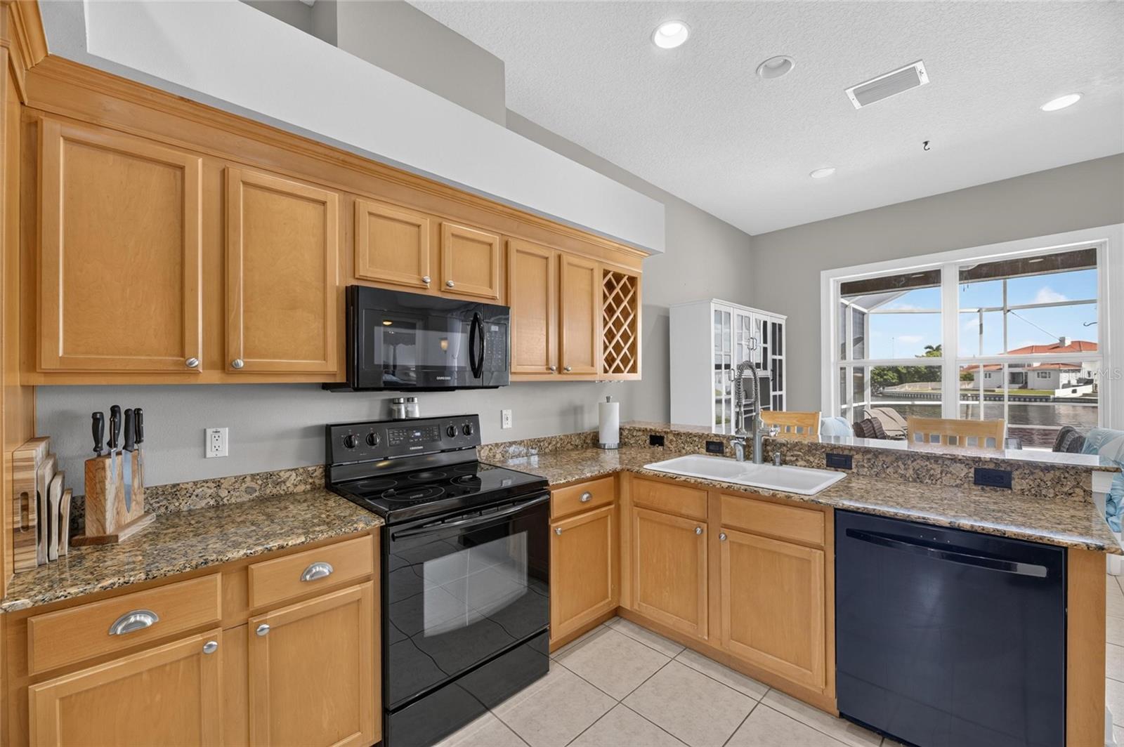 1231 ACAPPELLA LN