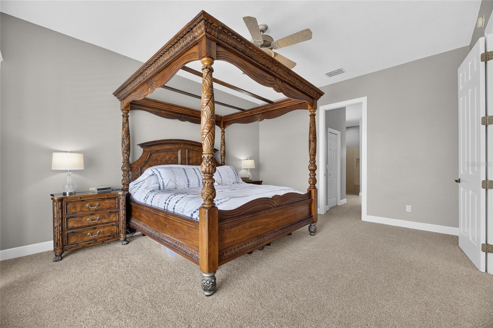 1231 ACAPPELLA LN