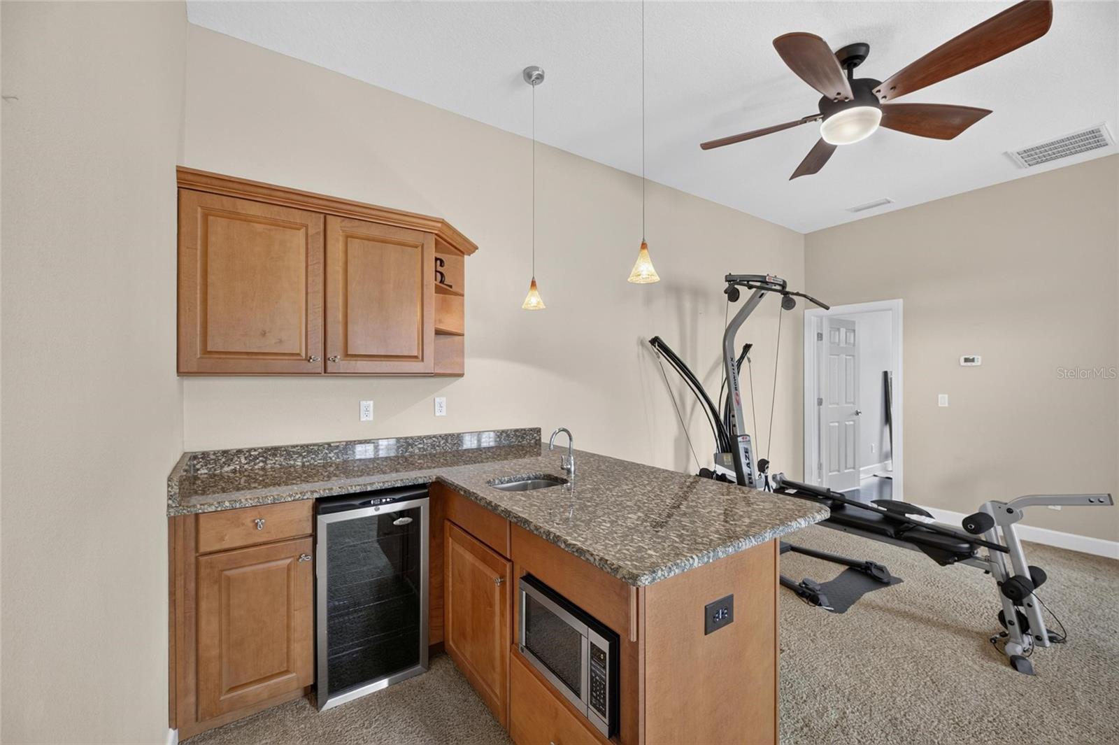 1231 ACAPPELLA LN