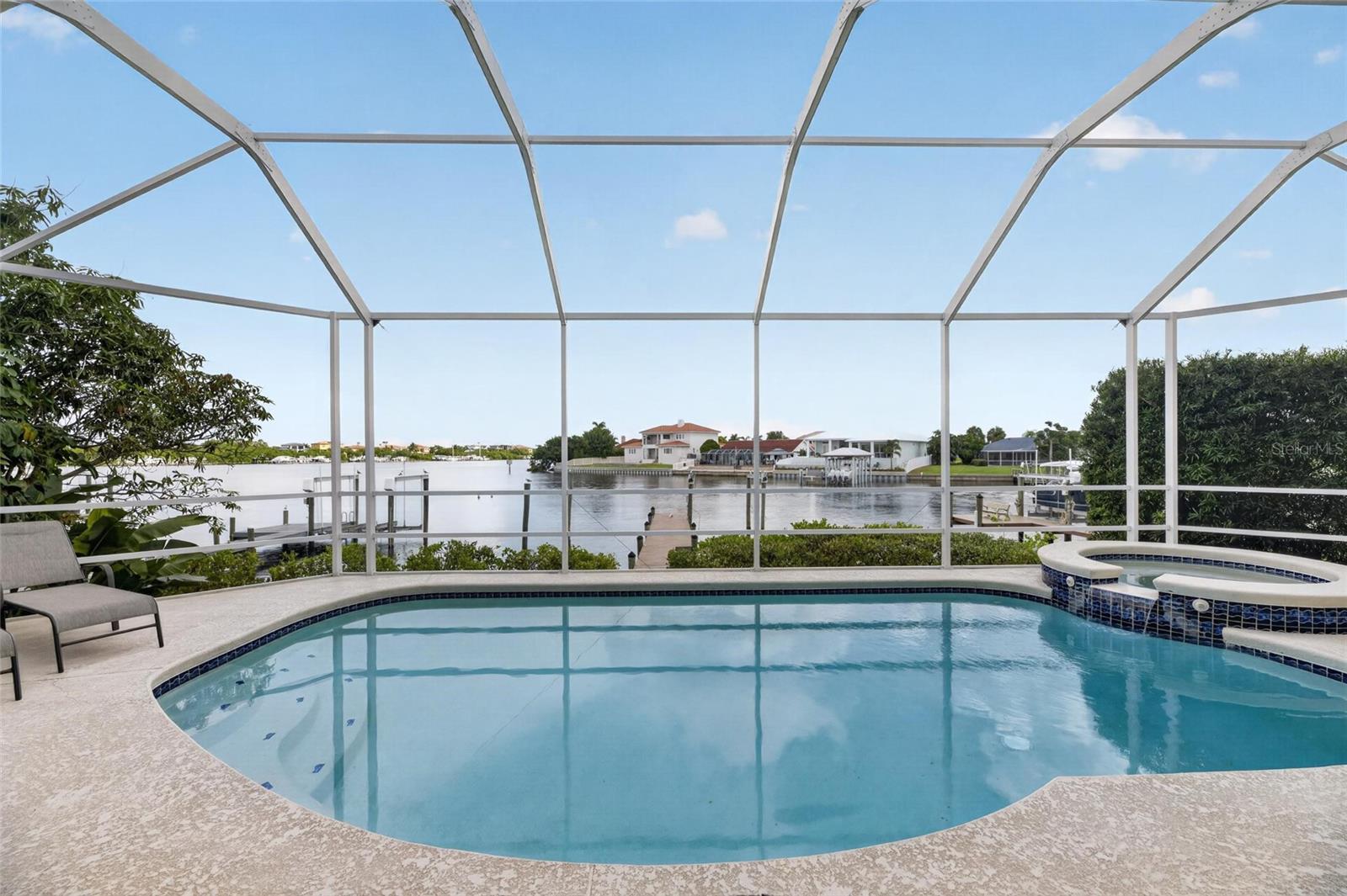 1231 ACAPPELLA LN