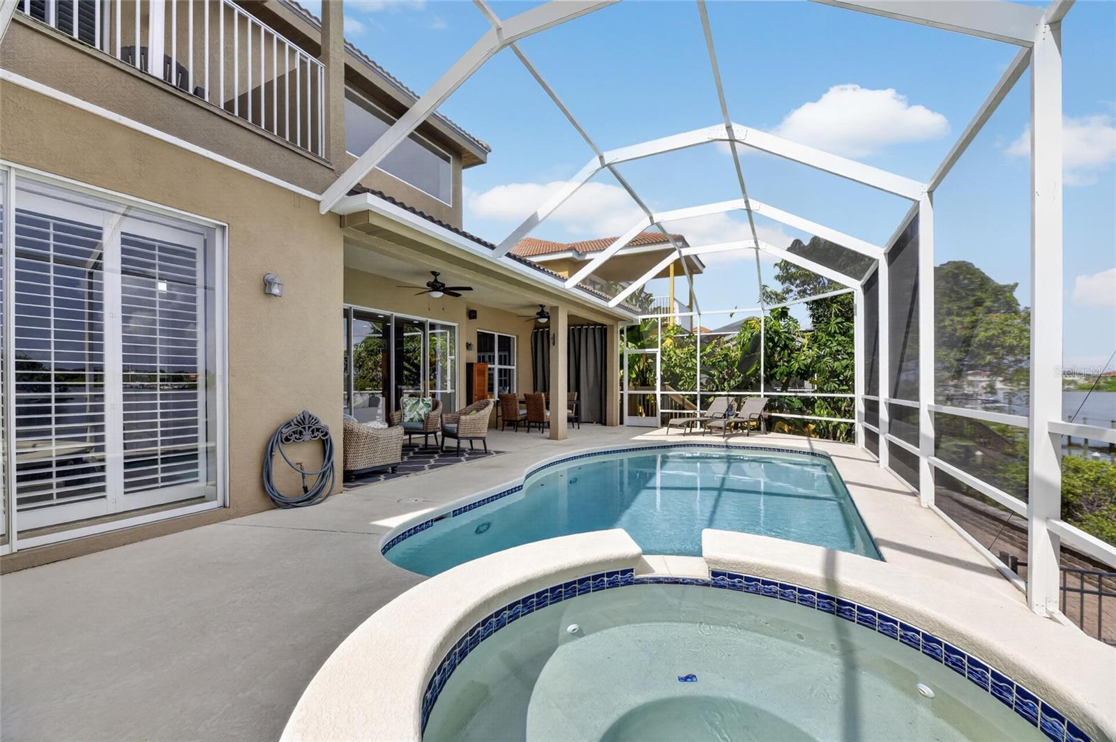 1231 ACAPPELLA LN