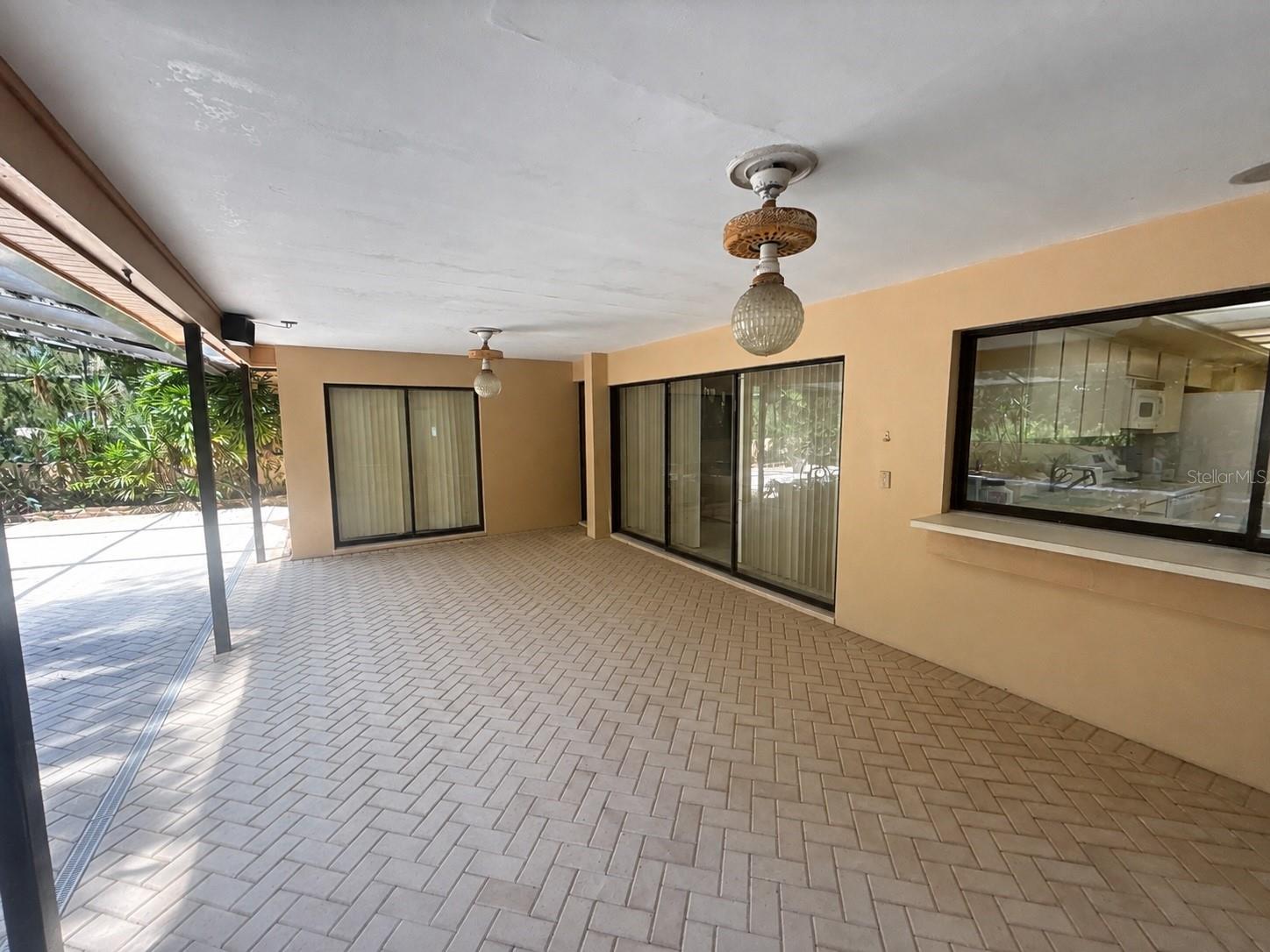 6701 PEMBERTON VIEW DR