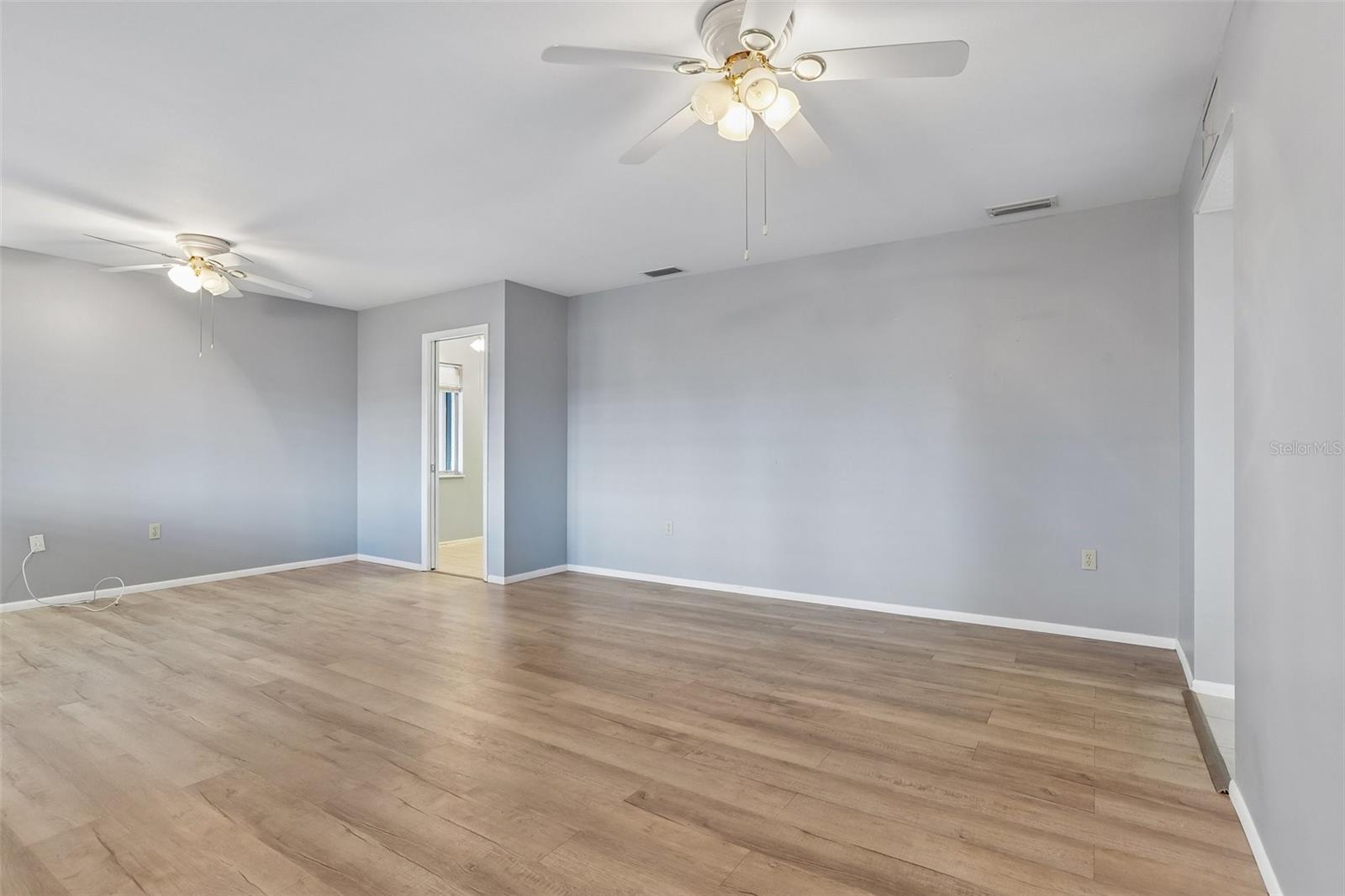 1001 LA JOLLA AVE