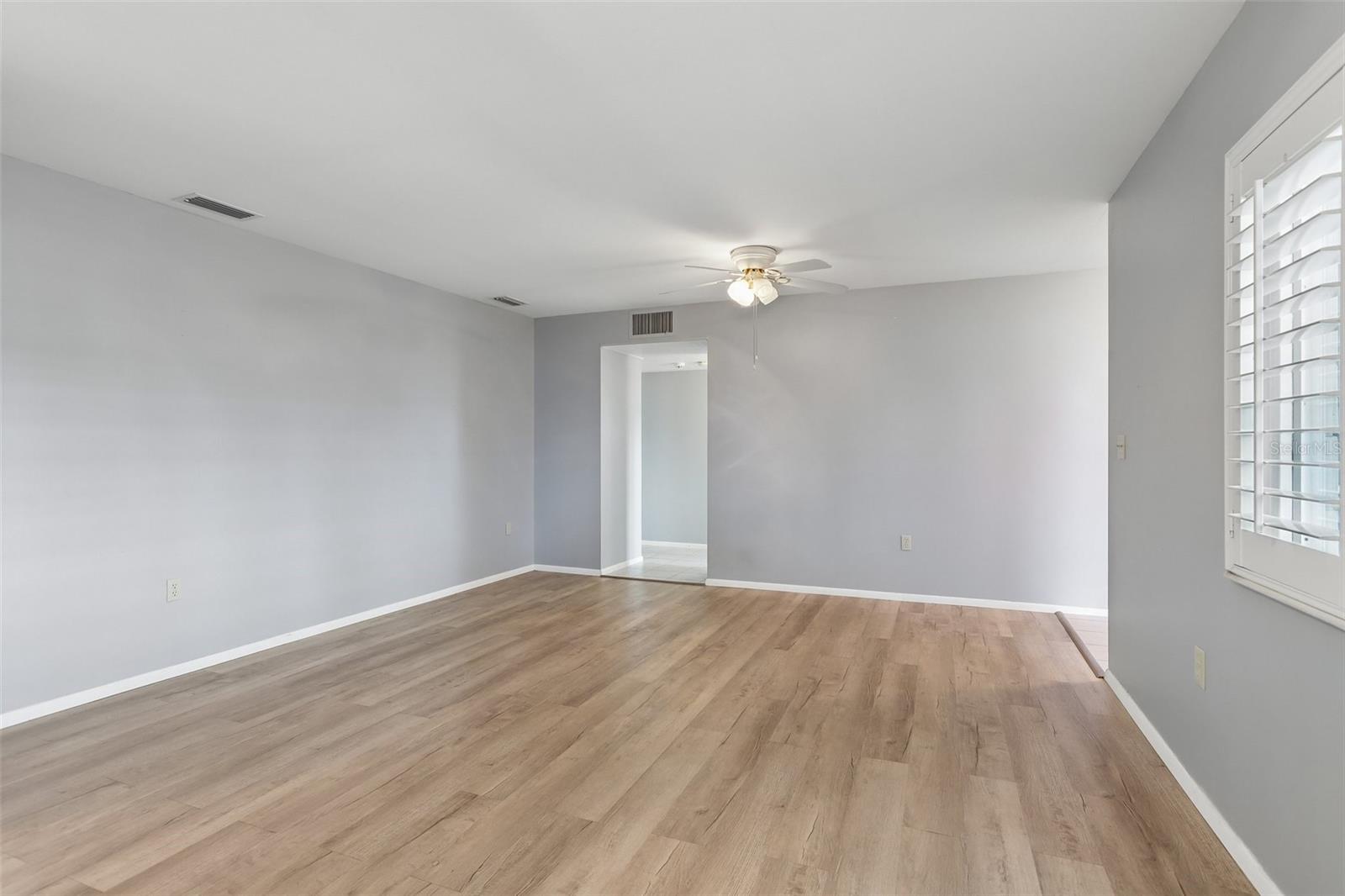 1001 LA JOLLA AVE