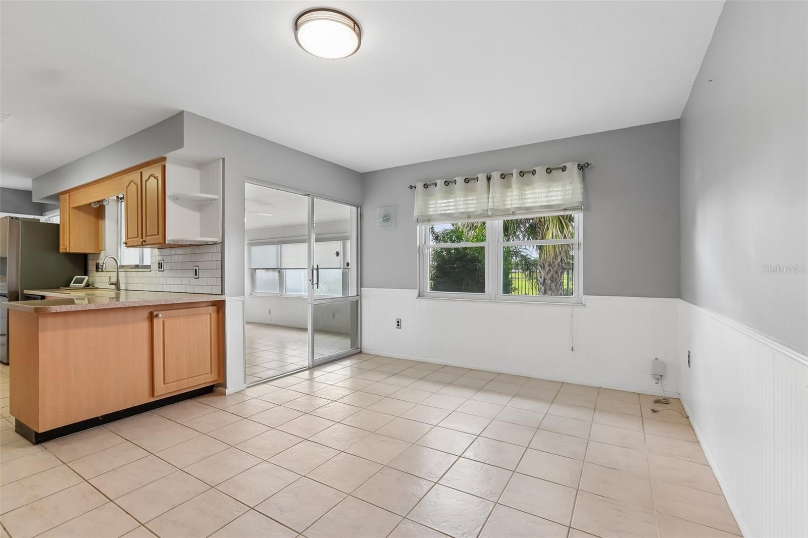 1001 LA JOLLA AVE