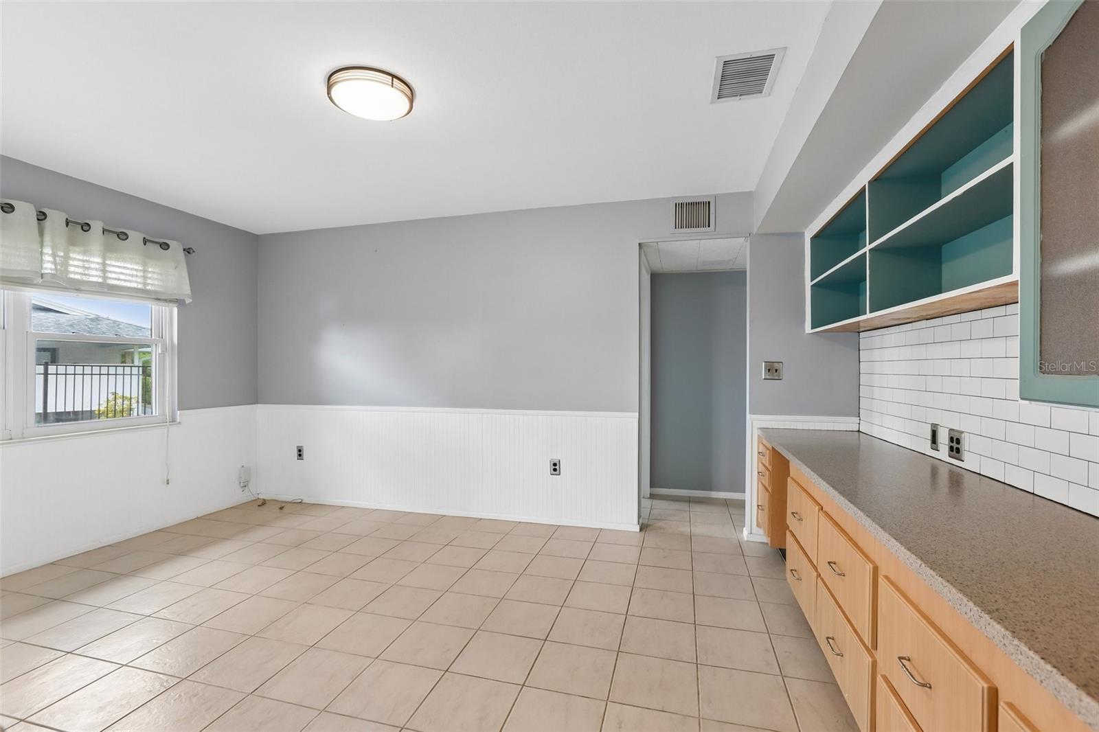 1001 LA JOLLA AVE