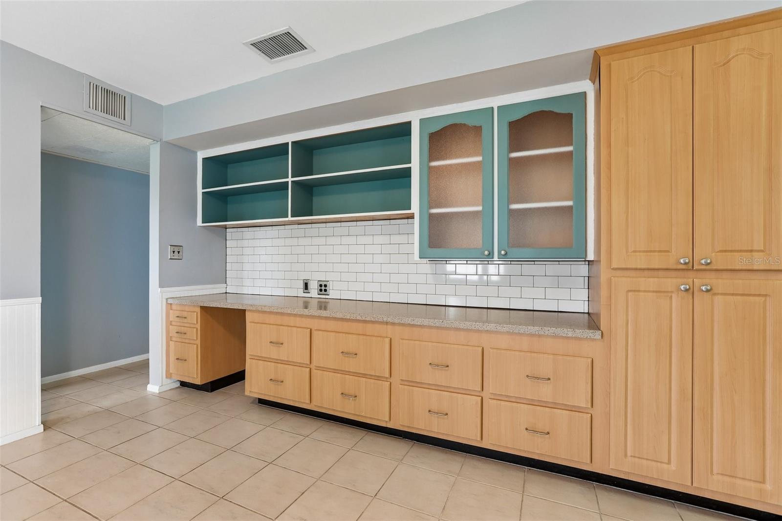 1001 LA JOLLA AVE