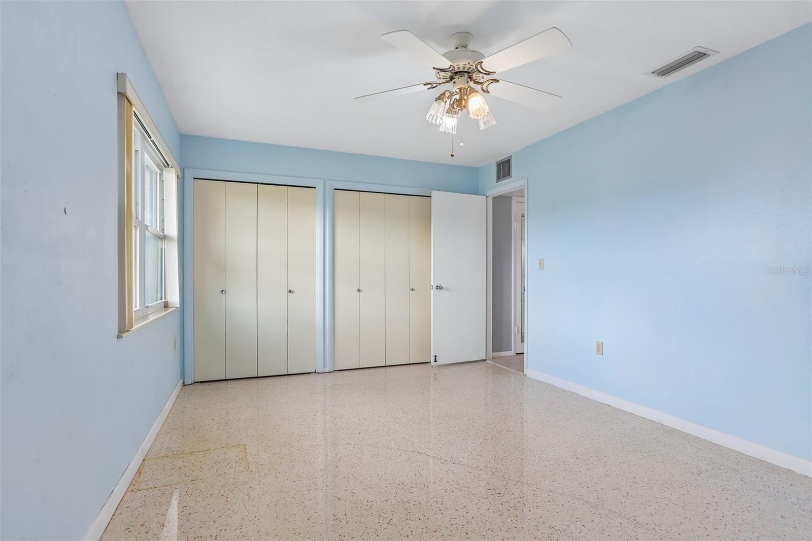 1001 LA JOLLA AVE