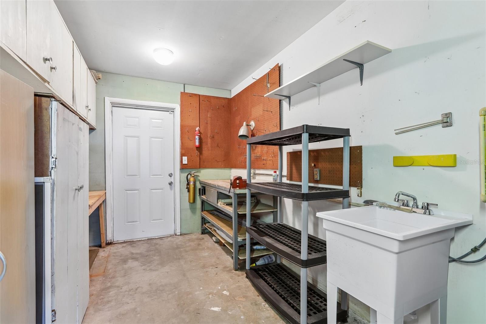 1001 LA JOLLA AVE