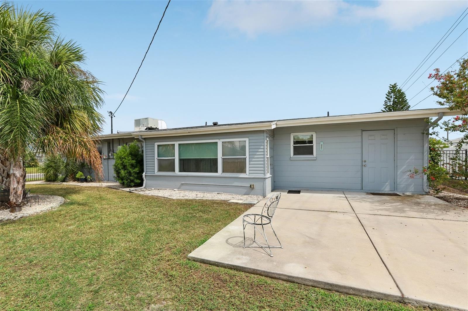 1001 LA JOLLA AVE