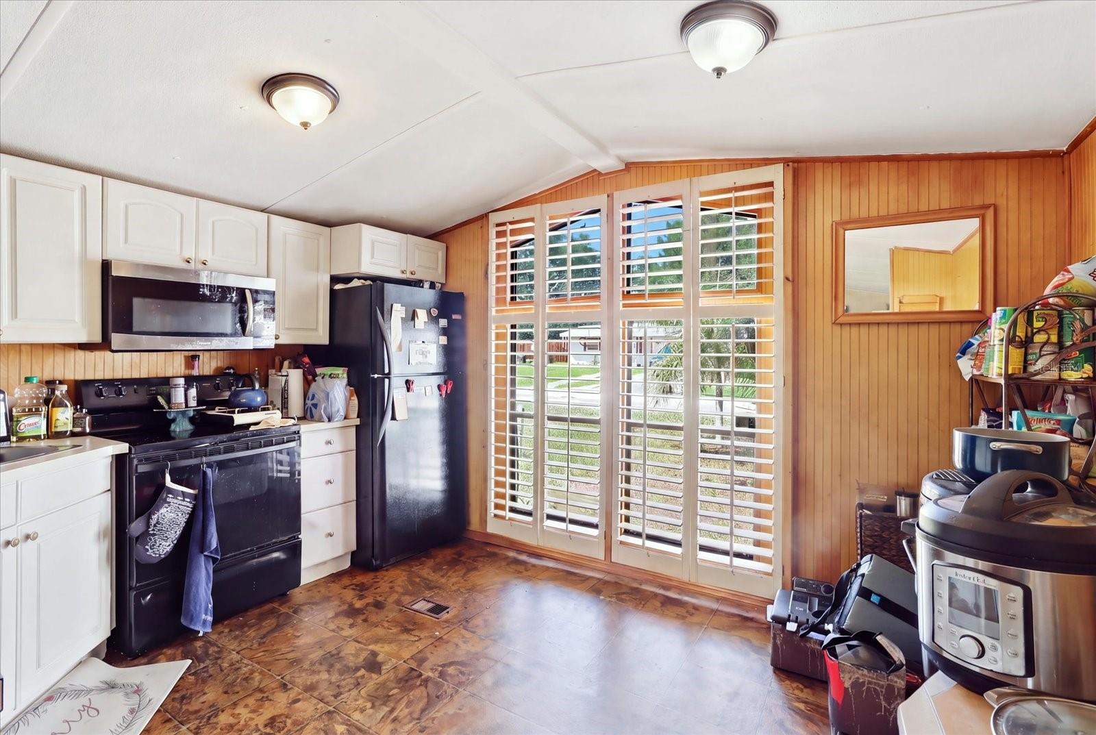 8844 MIKE ST