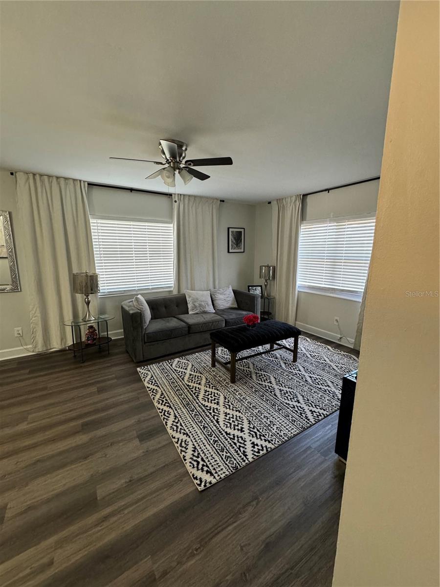 5608 GATEWAY DR