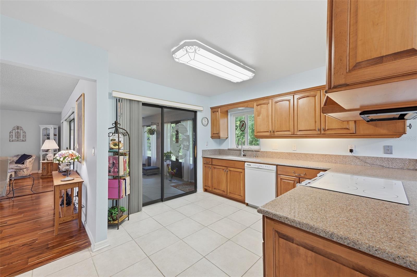 1803 NEW BEDFORD DR