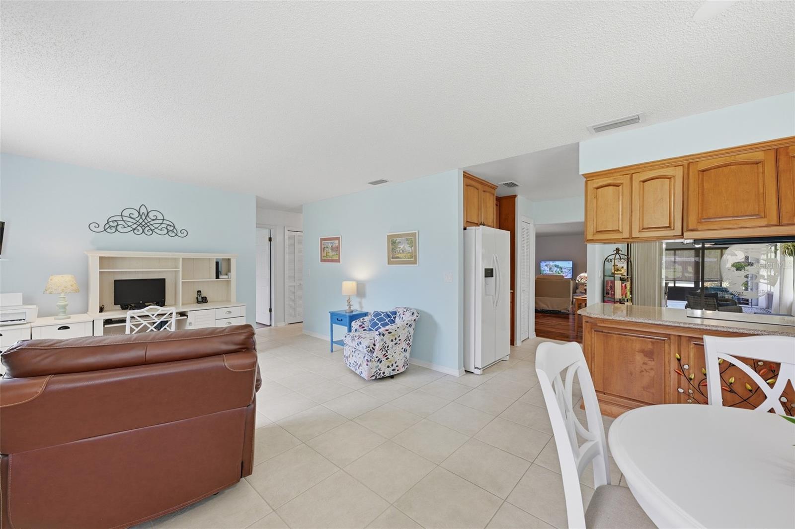 1803 NEW BEDFORD DR