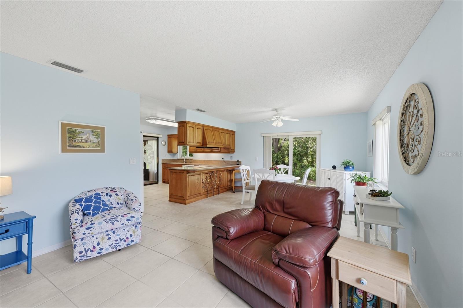 1803 NEW BEDFORD DR