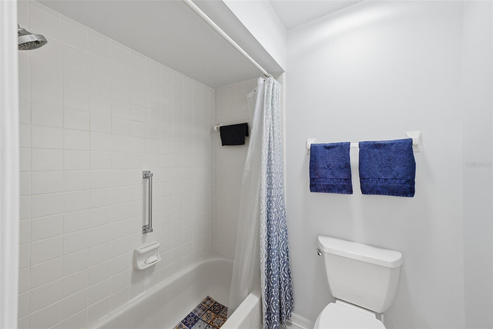 1803 NEW BEDFORD DR