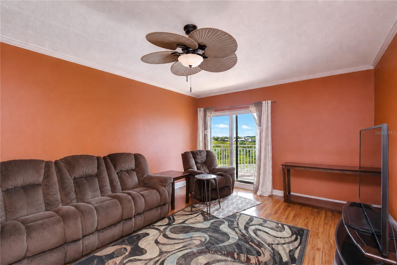 4516 SEAGULL DR #318