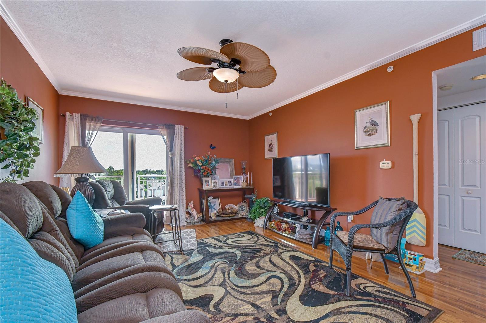 4516 SEAGULL DR #318