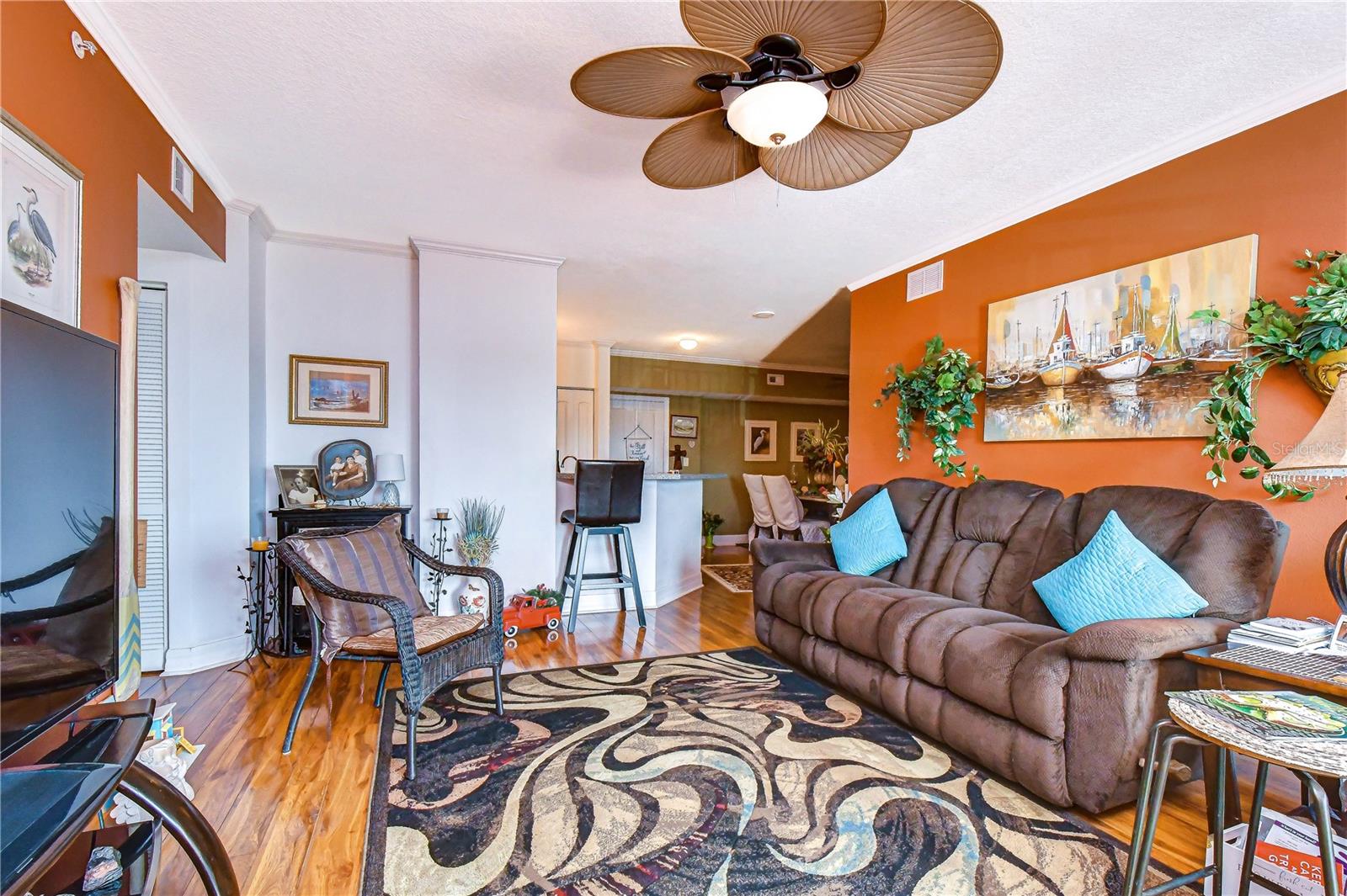 4516 SEAGULL DR #318