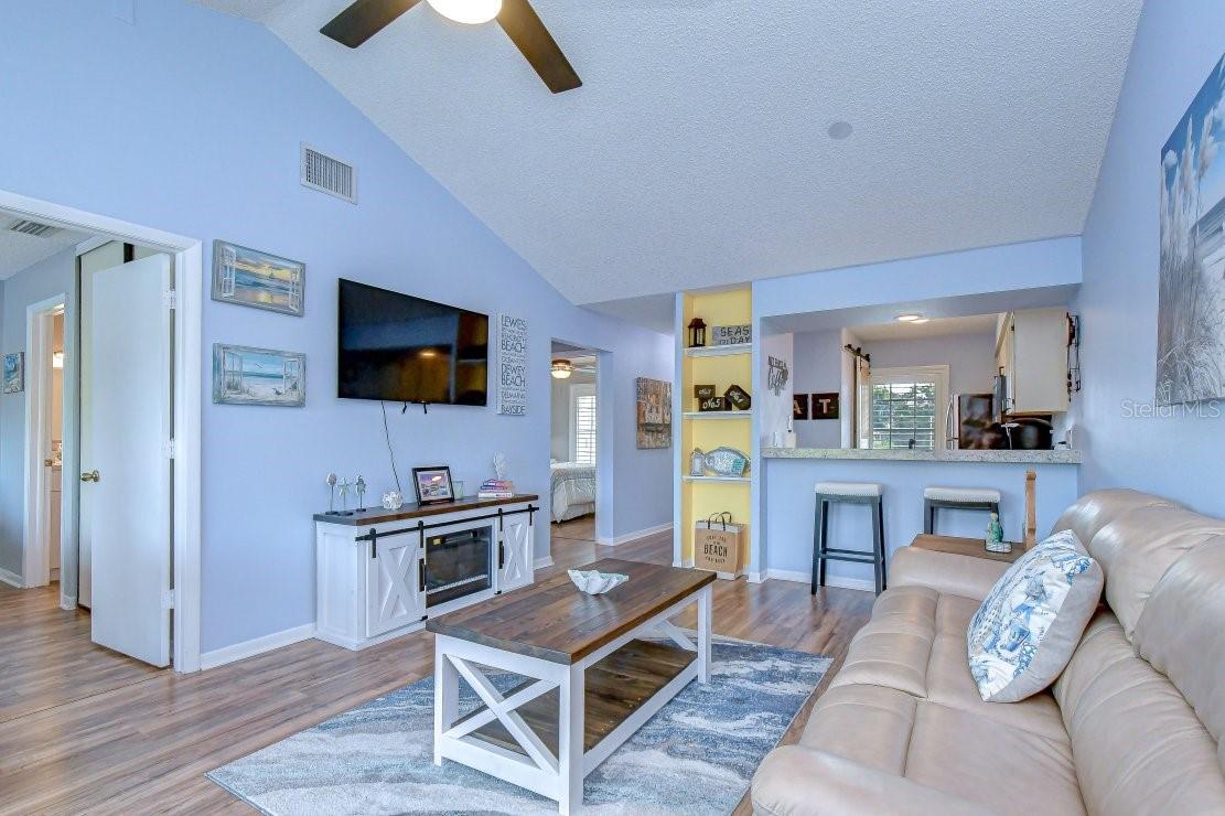 4925 MYRTLE OAK DR #25