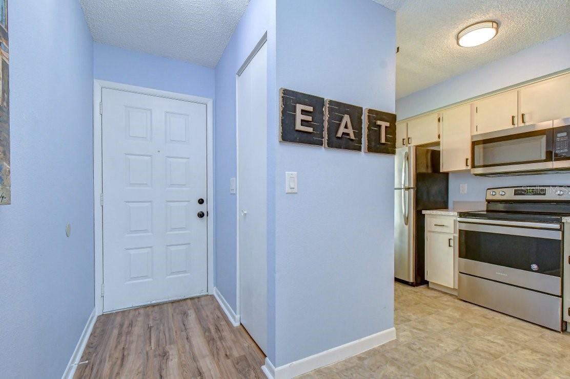 4925 MYRTLE OAK DR #25