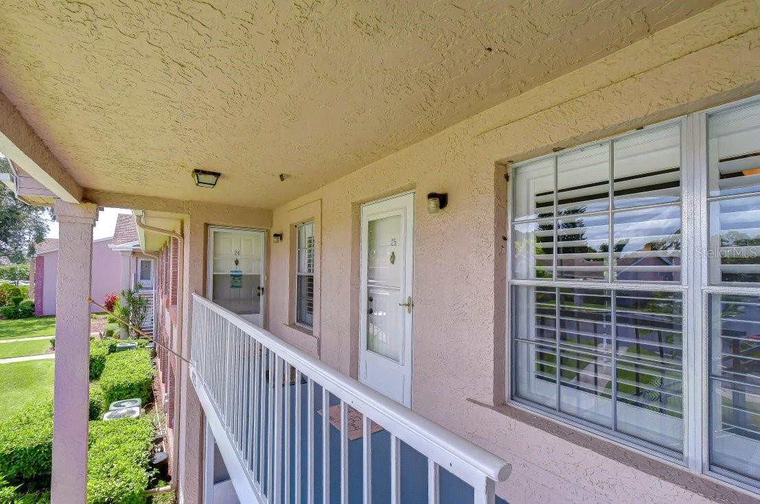 4925 MYRTLE OAK DR #25