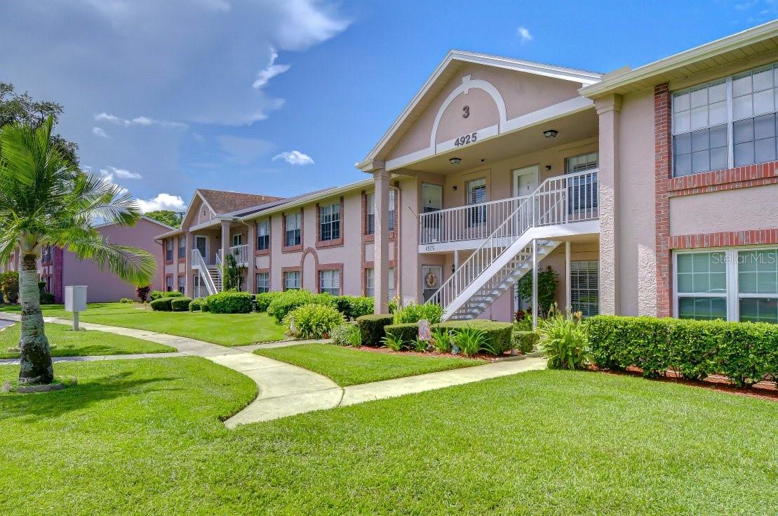 4925 MYRTLE OAK DR #25
