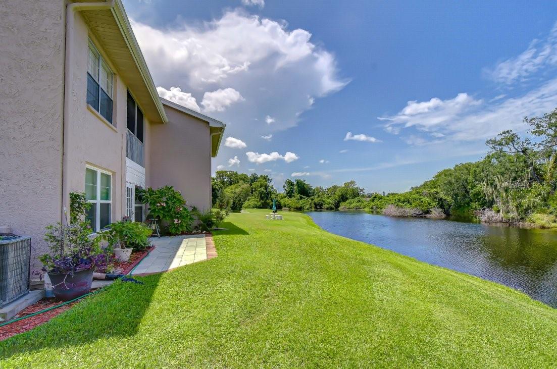 4925 MYRTLE OAK DR #25