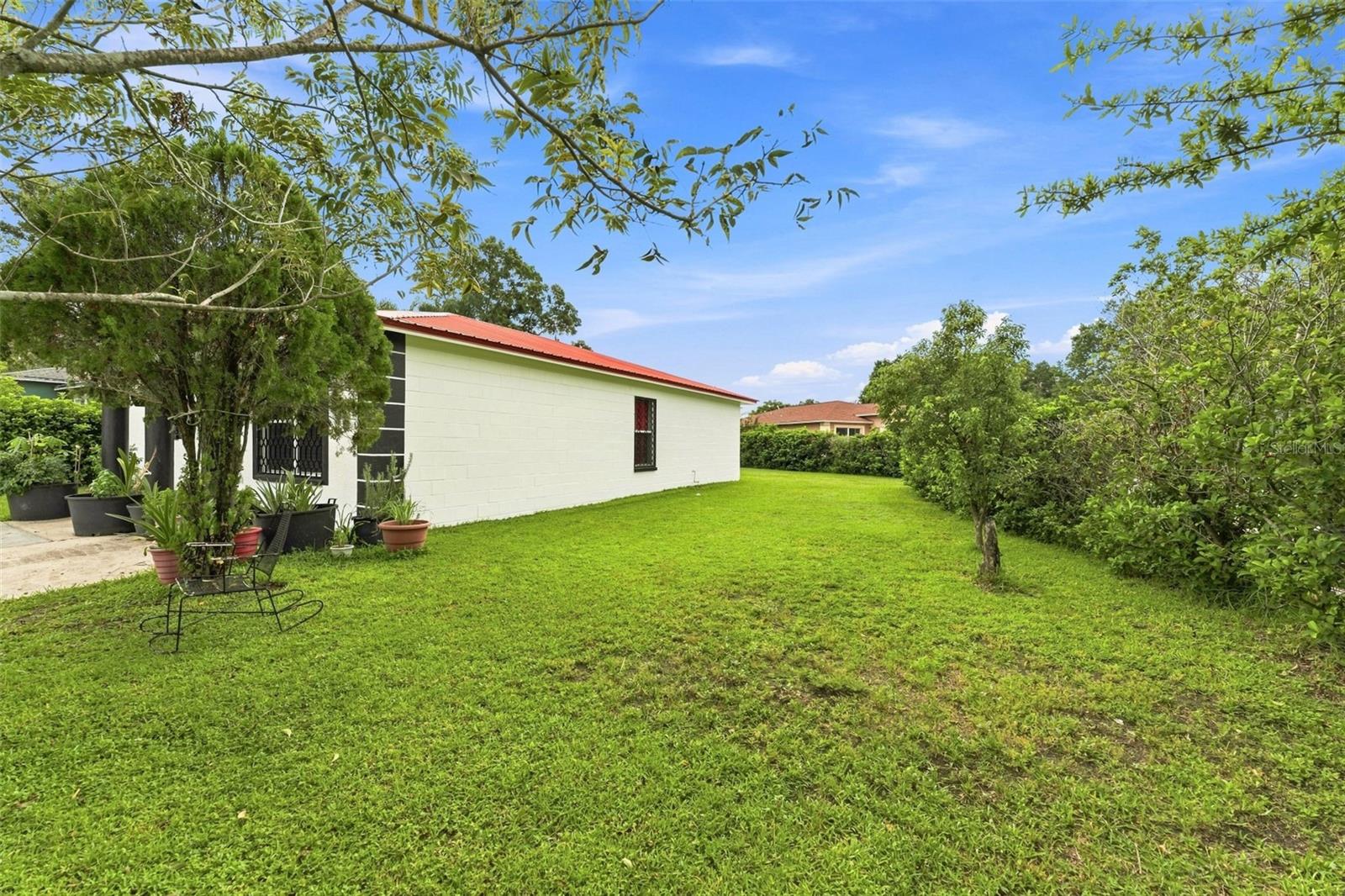 1801 BETHUNE DR