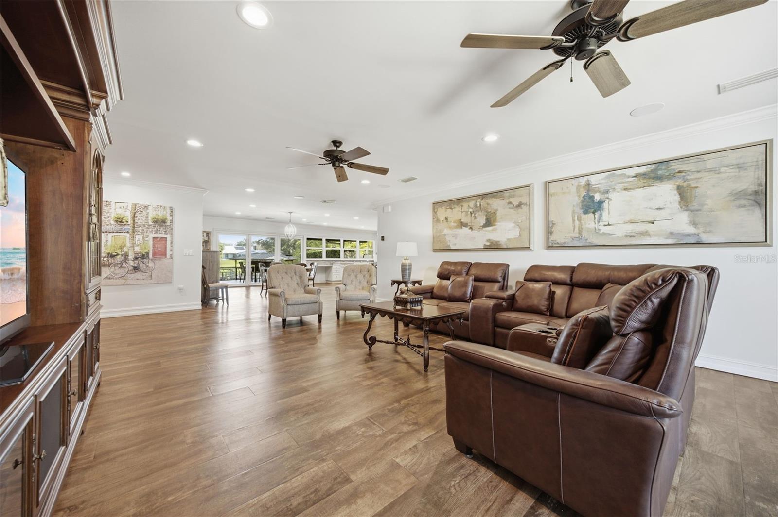 10715 CARROLLWOOD DR