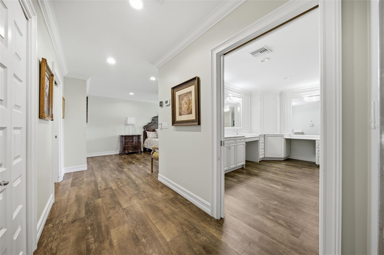 10715 CARROLLWOOD DR