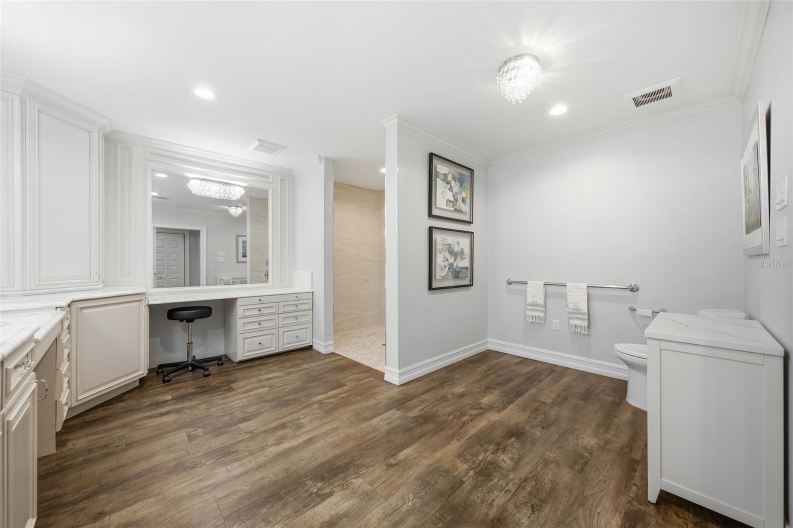 10715 CARROLLWOOD DR