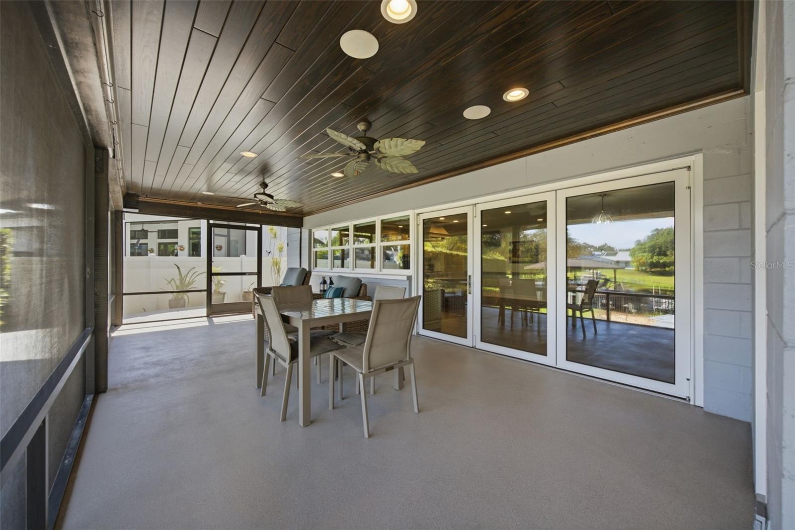 10715 CARROLLWOOD DR