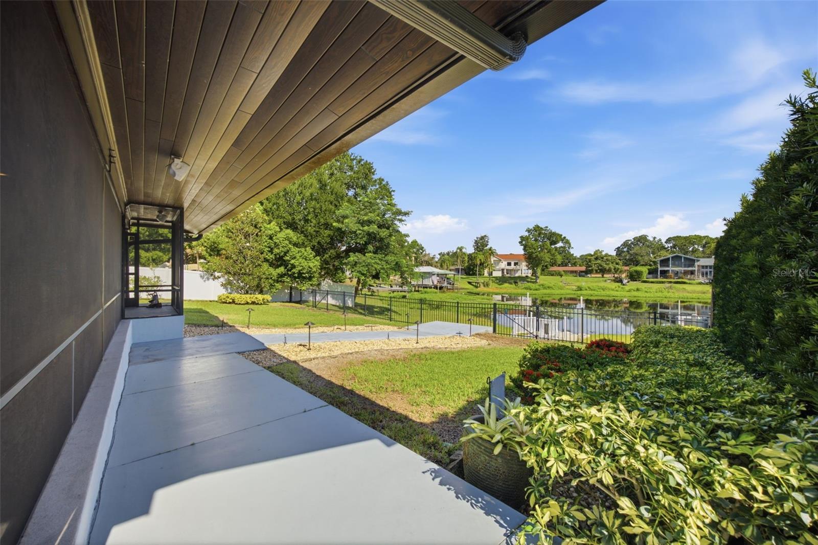 10715 CARROLLWOOD DR