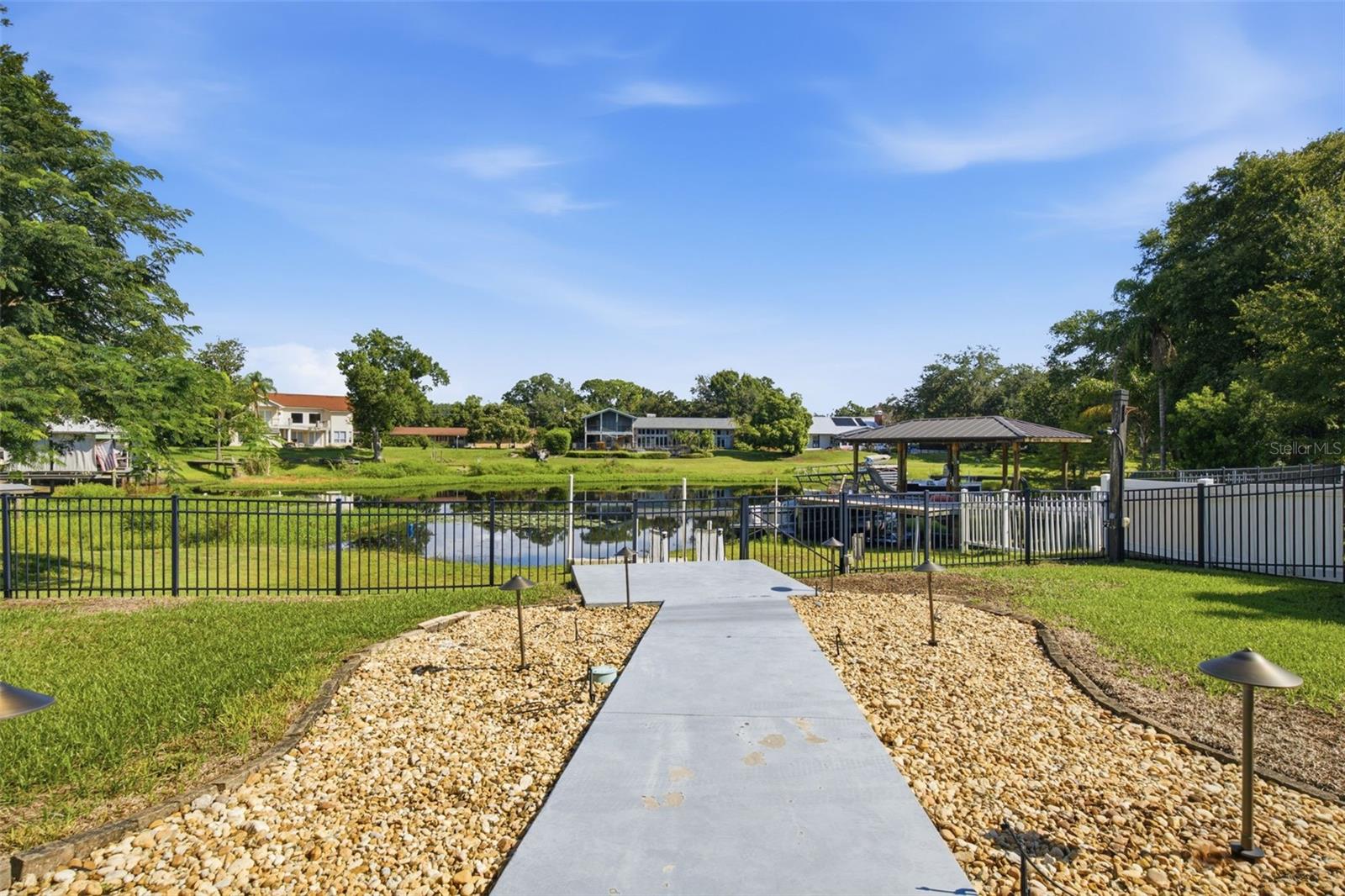10715 CARROLLWOOD DR