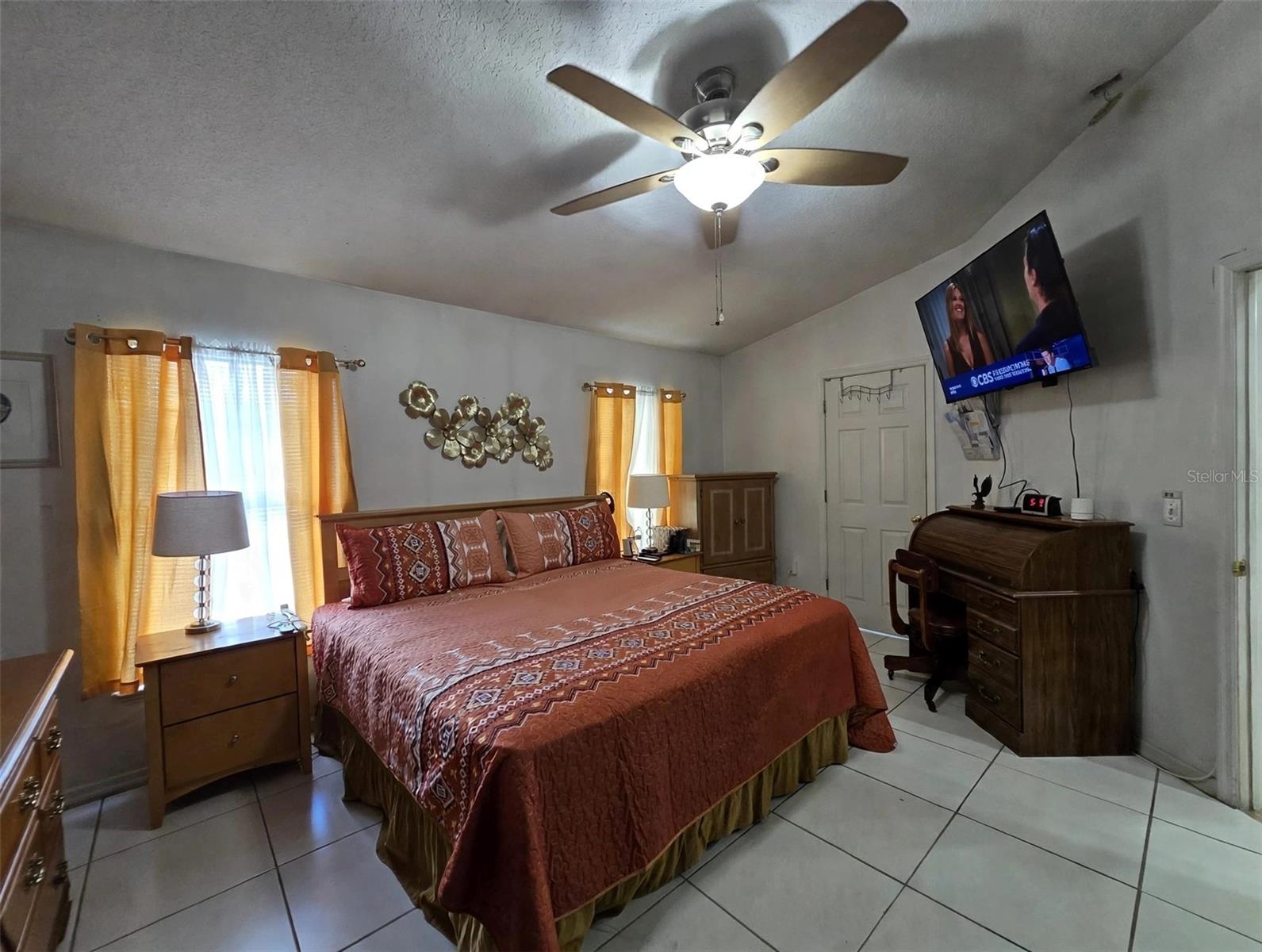 14926 LAURIE LN