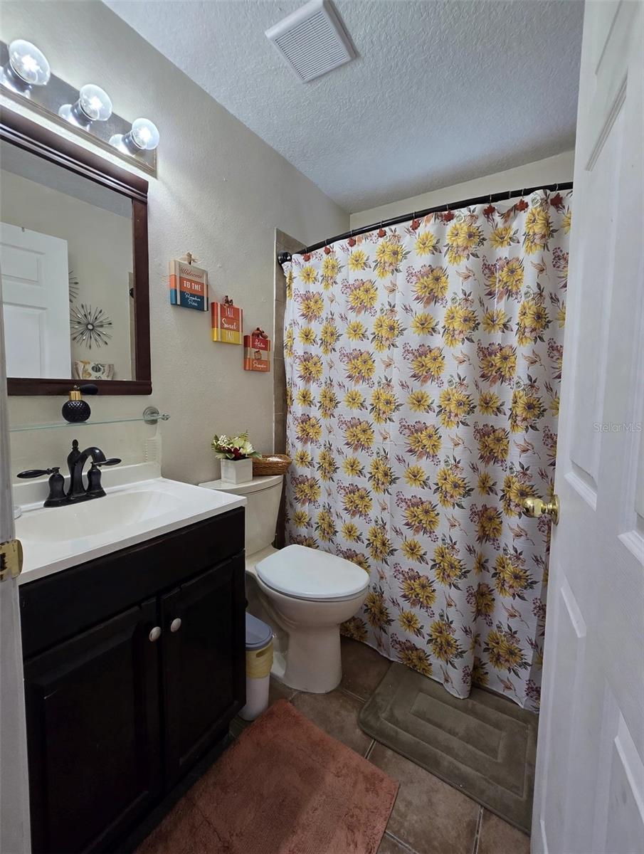 14926 LAURIE LN