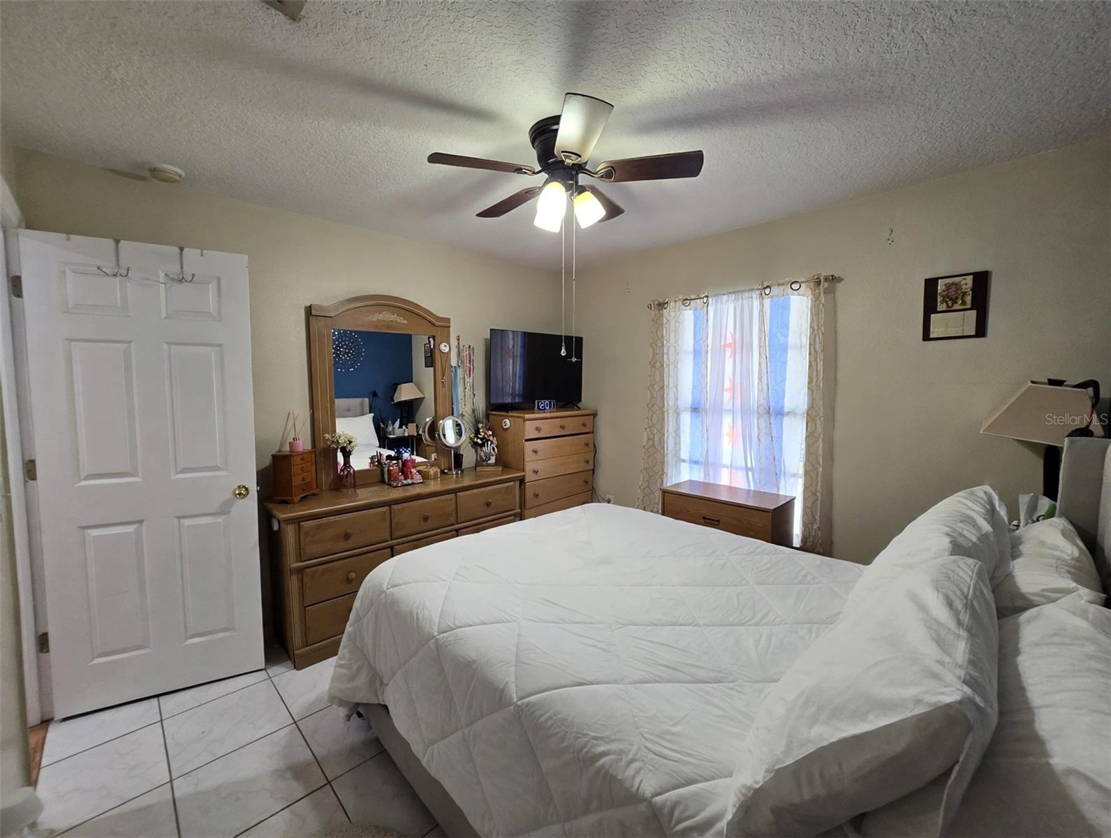 14926 LAURIE LN